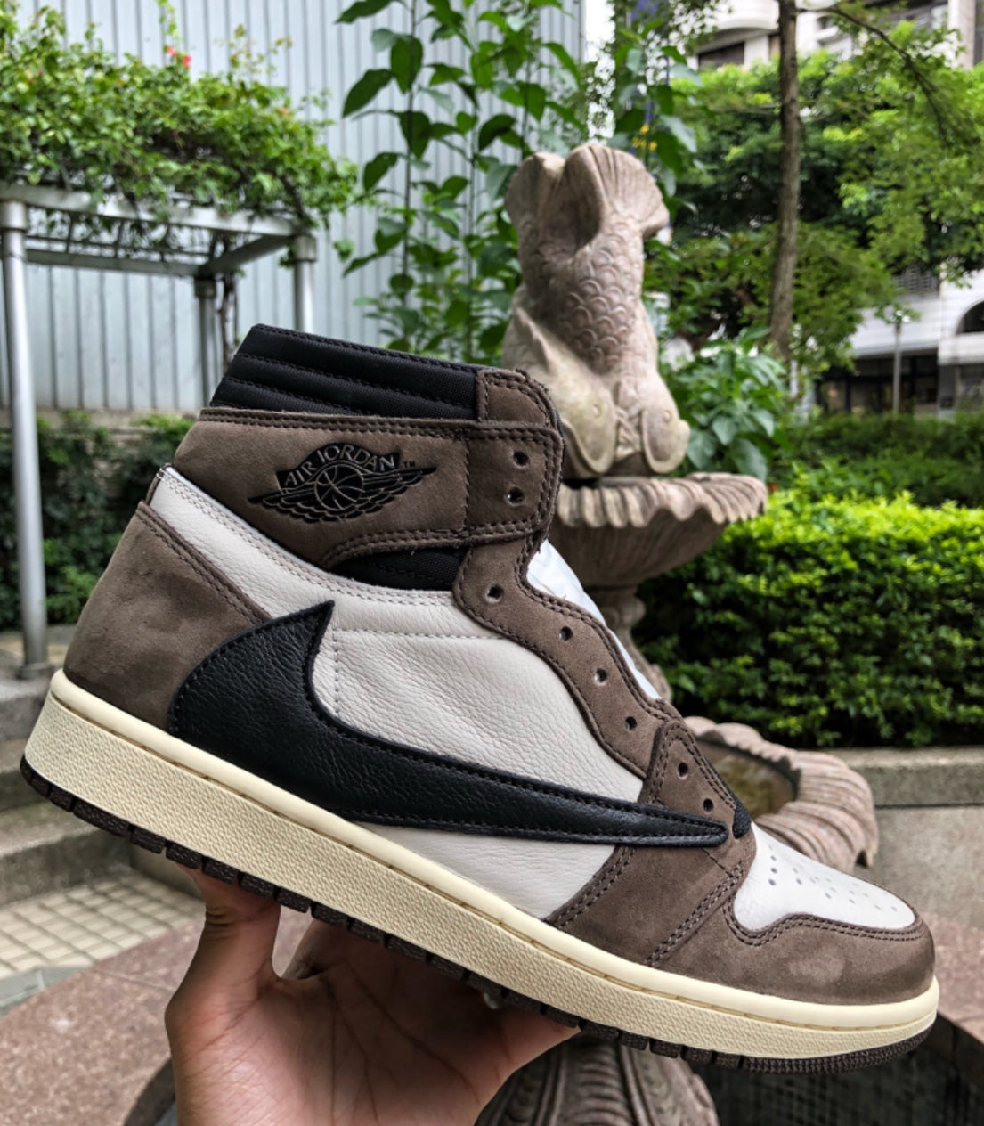 Air Jordan 1 Retro High Travis Scott "Cactus Jack"